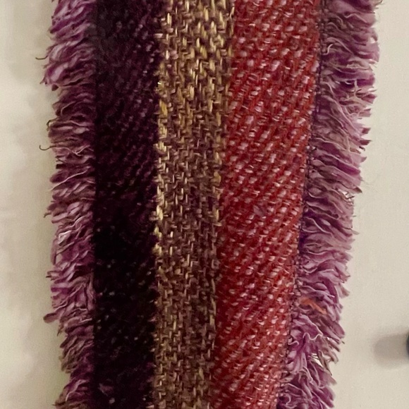 Unique pocket scarf - Picture 5 of 5